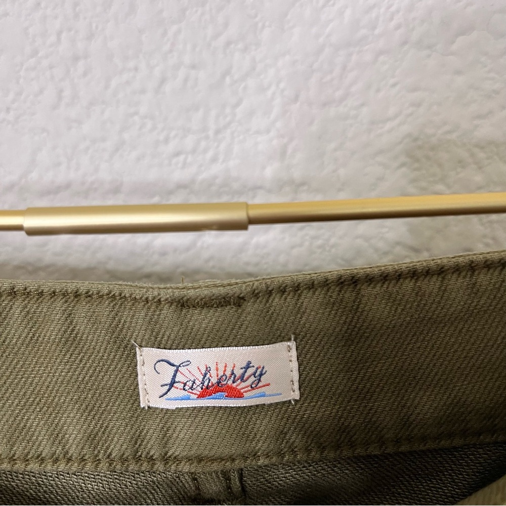 Faherty Olive Wide Leg Pants - Picture 4 of 7